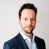 Portrait of Volker Deringer